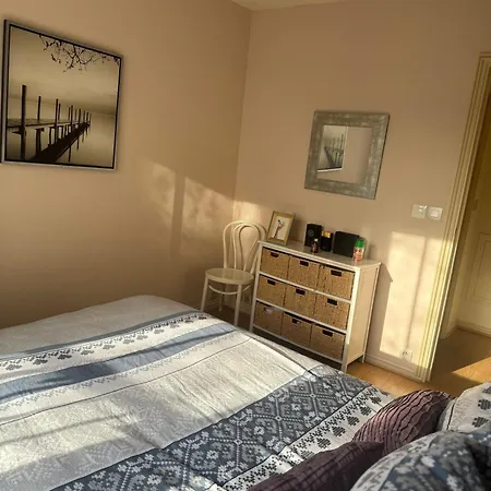 Cosy Sur L'ile De La Jatte * نويي سور سين