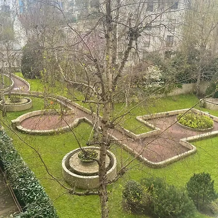 Cosy Sur L'ile De La Jatte نويي سور سين